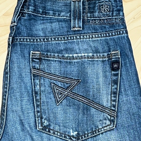 Rock & Republic Mens Stone Cold Distressed Blue Jeans Size 36x30 - Picture 3 of 11